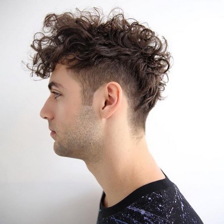 Moderna frisyrer för långt hår 2019