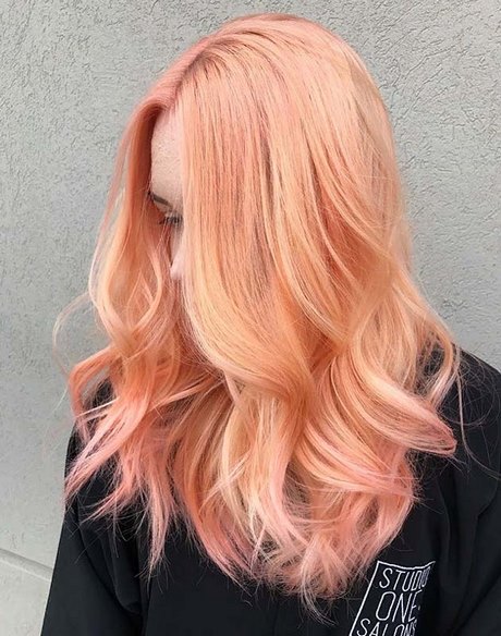 Trendiga blont hår 2019