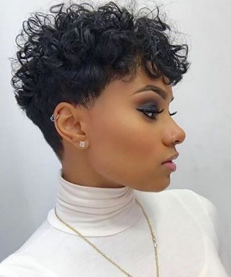 Korta hårklippningar för svarta kvinnor 2021
