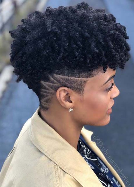 Korta svarta hårklippningar för kvinnor 2021
