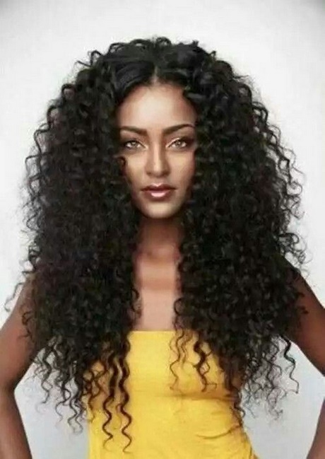 Curly frisyrer för kvinnor
