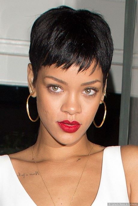 Rihanna korta frisyrer 2020