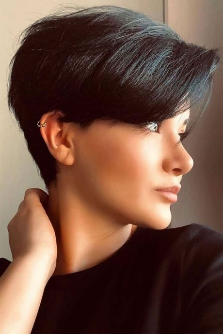 Mest populära korta frisyrer för kvinnor 2022