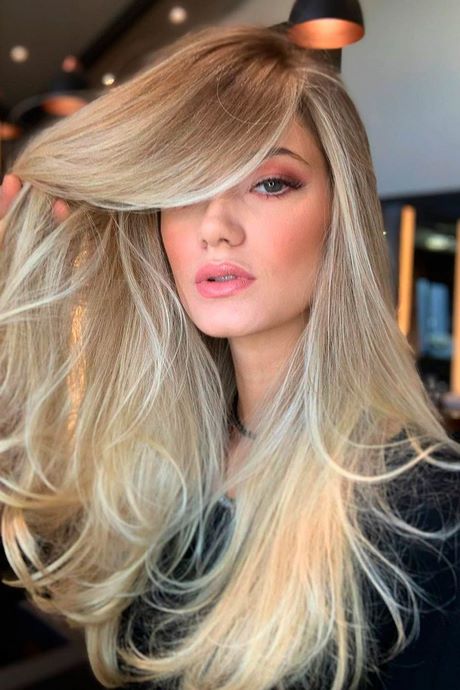 2023 hårfärg blond