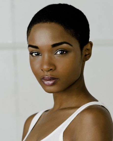 2023 korta frisyrer för svarta damer