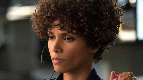 Halle berry korta frisyrer