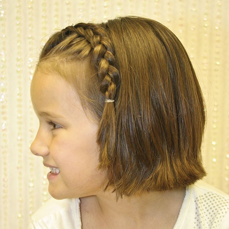 Korta frisyrer för barn