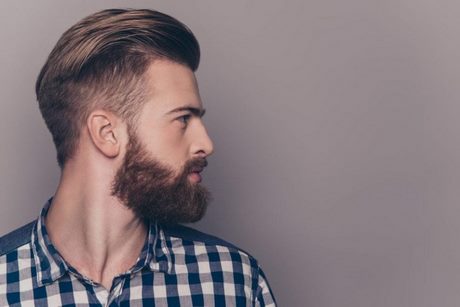 Korta frisyrer för män med tjockt hår