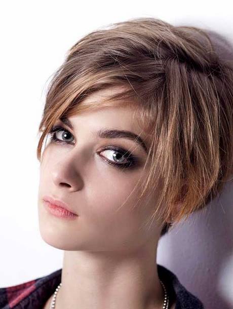 Korta hårklippningar för kvinnor med tunt hår