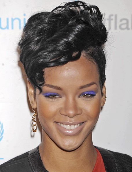 Rihanna korta frisyrer