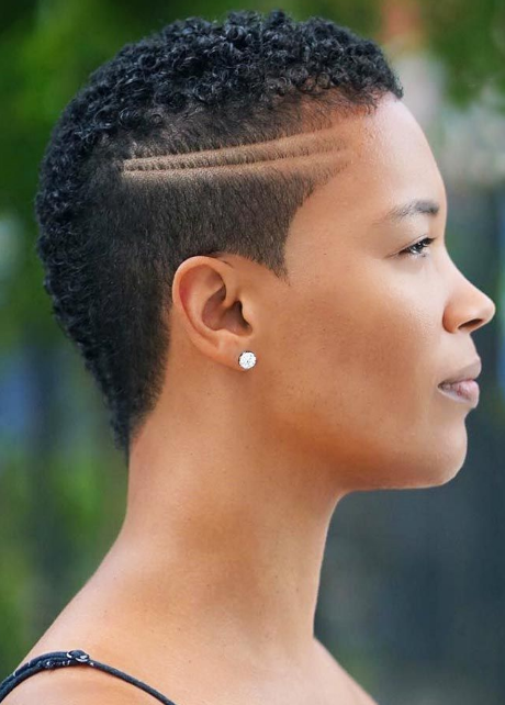 Korta hårklippningar för svarta damer 2021