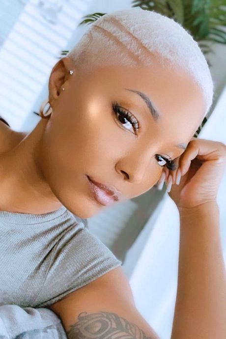Korta hårklippningar för svarta damer 2022