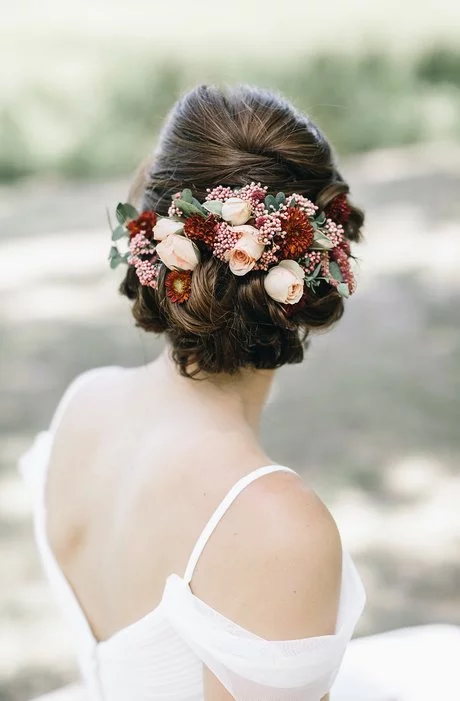 Blommor för hår bröllop