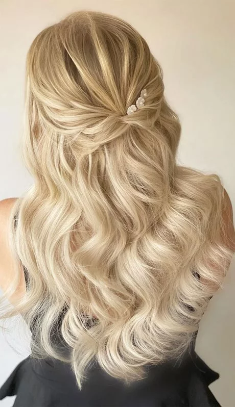 Blond bröllop hår