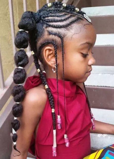 Lockiga frisyrer för små tjejer