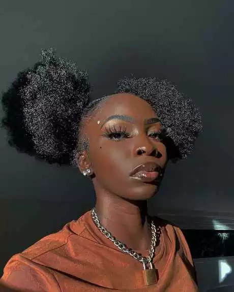 Svarta kvinnor frisyr