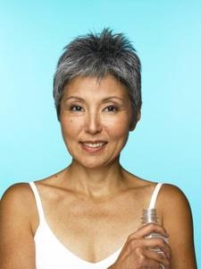 Korta frisyrer för kvinnor över 50
