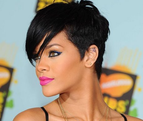 Rihanna kort hår