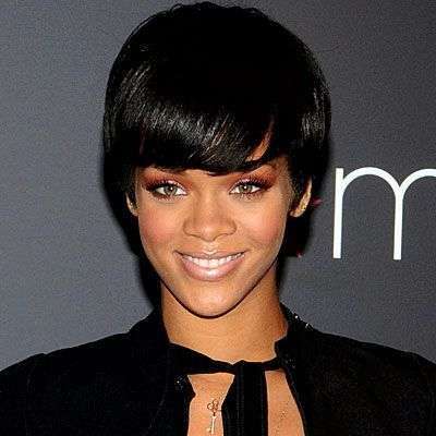 Rihanna kort hår