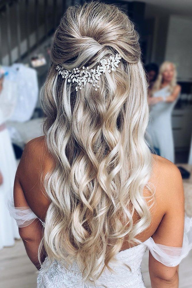 Bröllop frisyrer för långt hår 2020