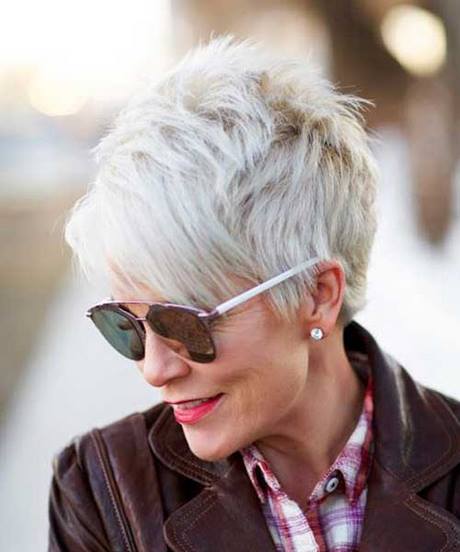 Bästa korta hårklippningar för äldre kvinnor