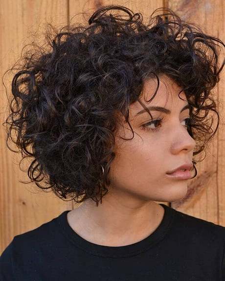 Curly frisyrer kort