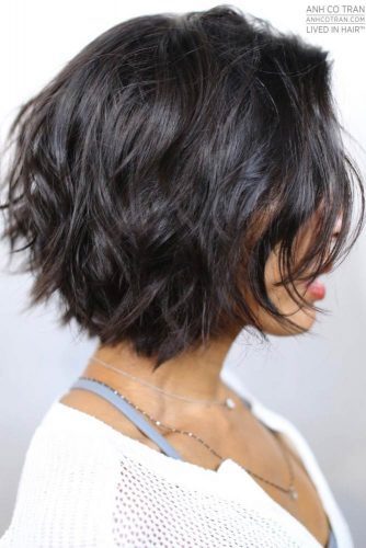 Curly korta hårklippningar för kvinnor