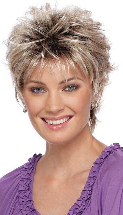 Korta hårklippningar för kvinnor över 40 år