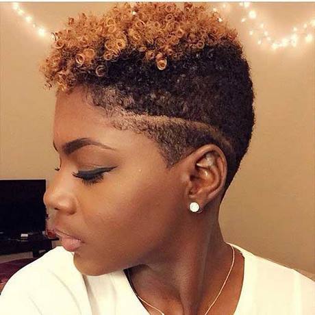 Korta hårklippningar för svarta tjejer