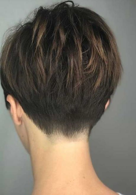 Korta hårklippningar från baksidan