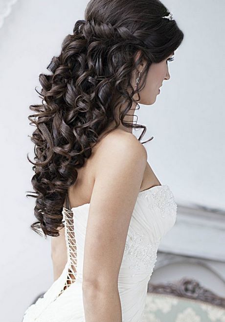Frisyrer för bröllop långt hår