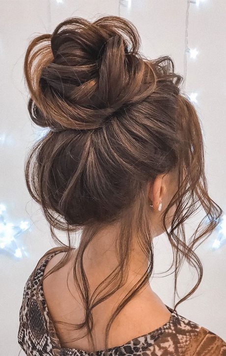 Medium frisyrer updos