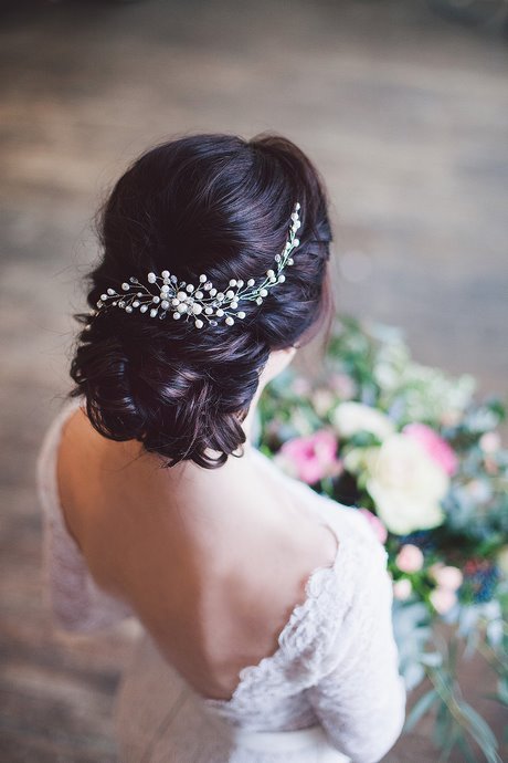 Bridal updos 2023