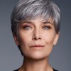 2022 korta frisyrer för kvinnor över 50 år