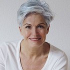 Bästa korta hårklippningar för kvinnor över 50 år