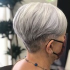 Äldre kvinnor korta frisyrer