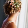 Bröllop hår med blommor